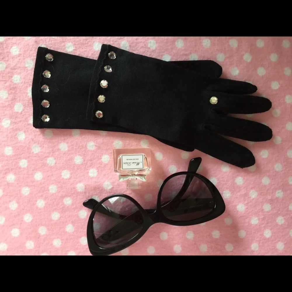 Vintage 80’s nylon rhinestone gloves NWOT